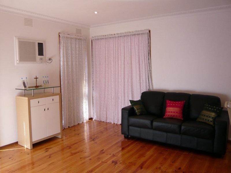 11 Berrabi Drive, Scoresby VIC 3179