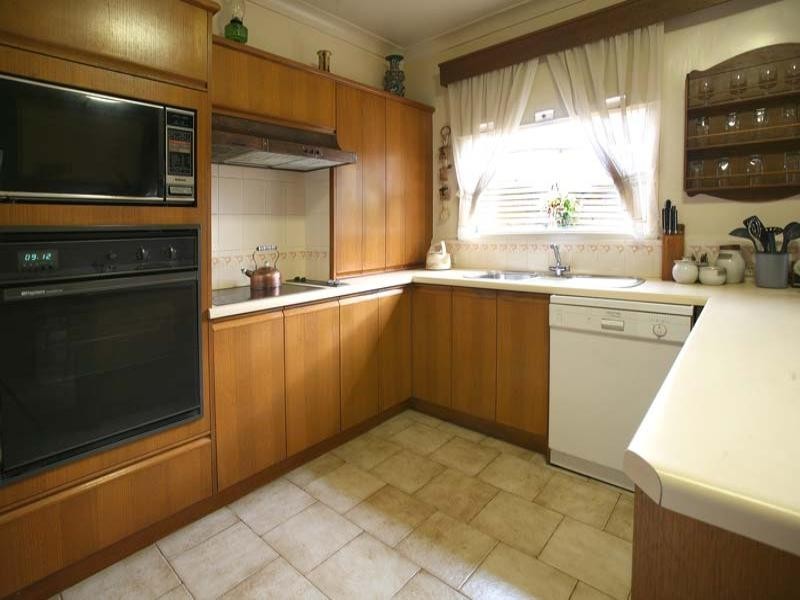 2 Michael Avenue, Glen Waverley VIC 3150