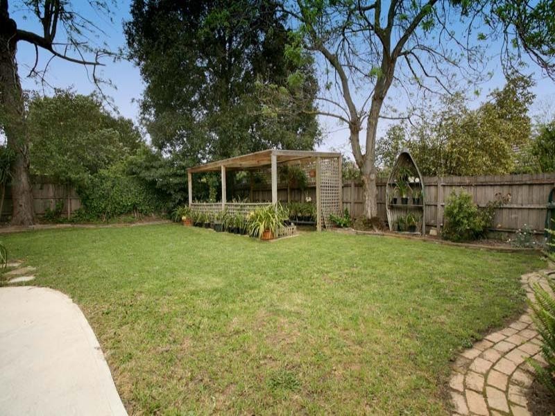 2 Michael Avenue, Glen Waverley VIC 3150