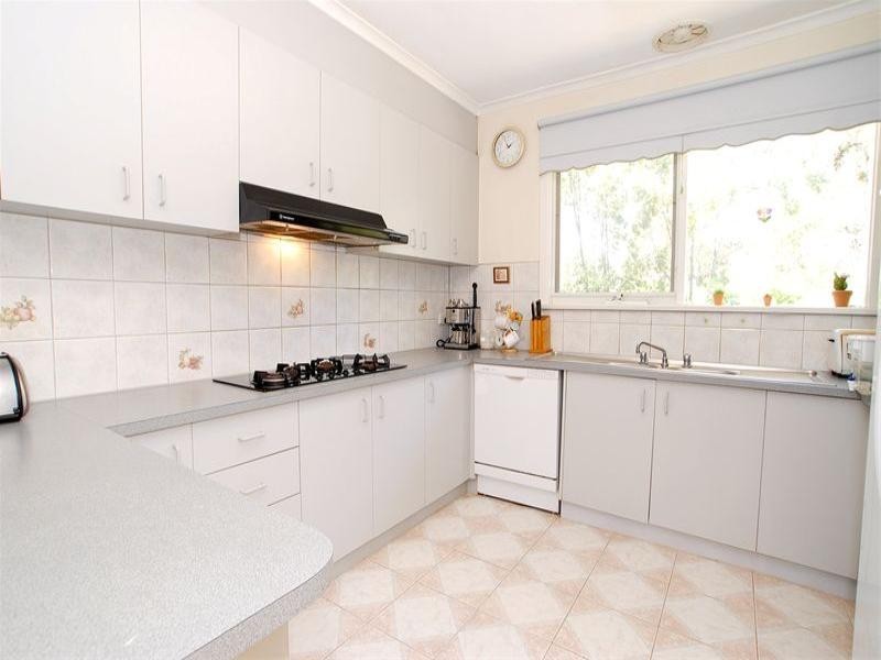 1 Corunna Court, Glen Waverley VIC 3150