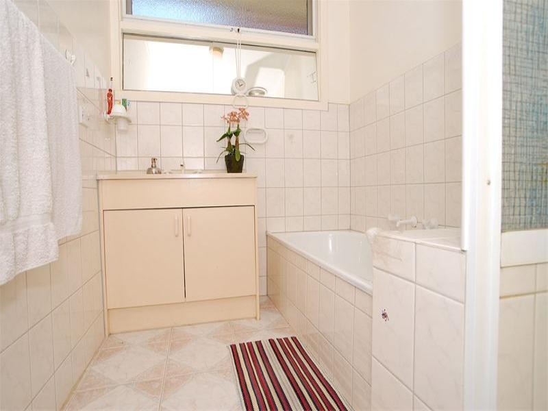 1 Corunna Court, Glen Waverley VIC 3150