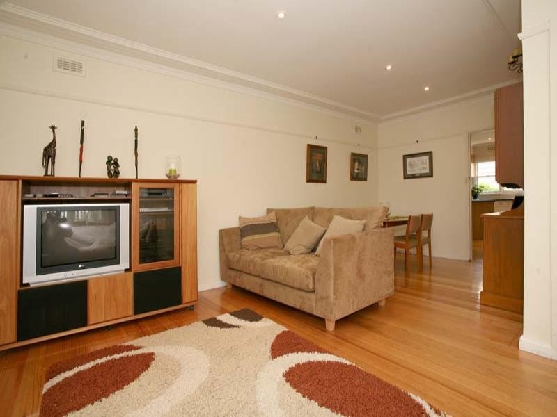 1/10 Landridge Street, Glen Waverley VIC 3150