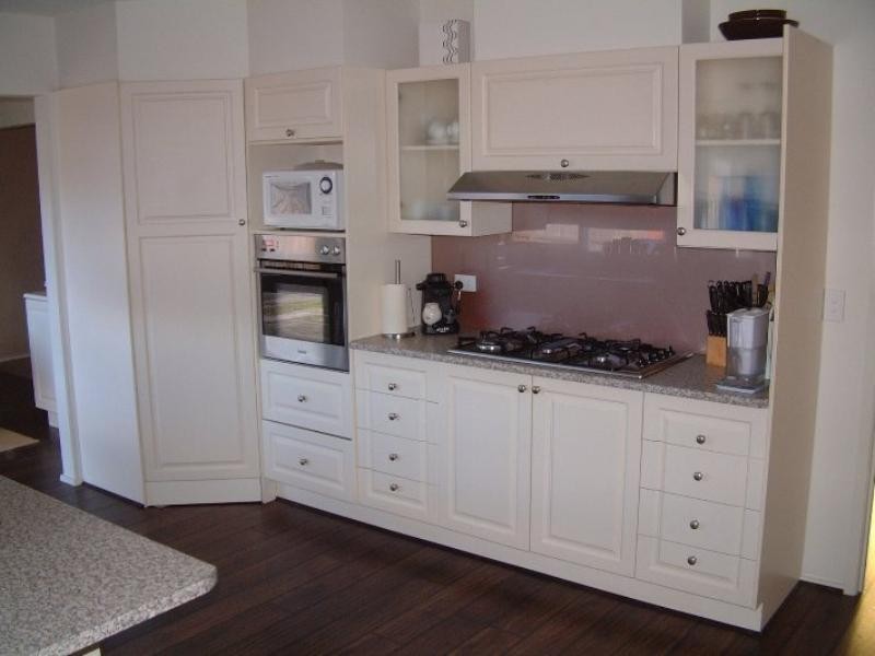 16 Florey Crescent, Mulgrave VIC 3170