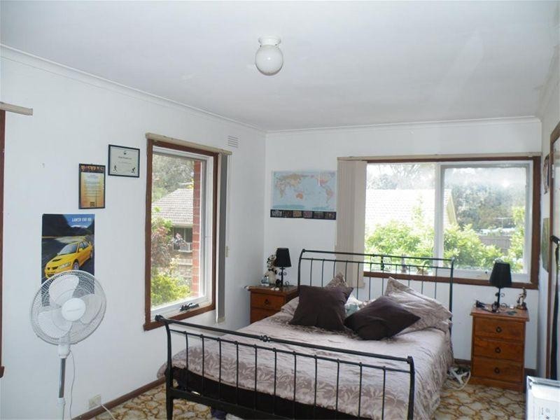 16 Mason Street, Ferntree Gully VIC 3156