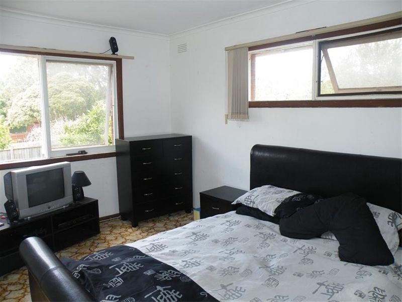 16 Mason Street, Ferntree Gully VIC 3156