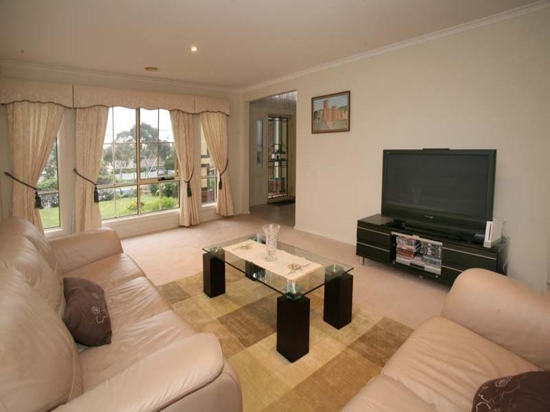 916 High Street Road, Glen Waverley VIC 3150