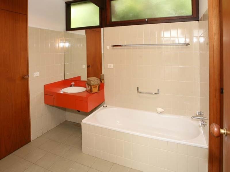 4 Annetta Court, Wheelers Hill VIC 3150