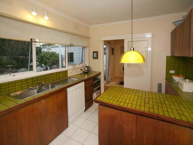 12 Allen Street, Glen Waverley VIC 3150