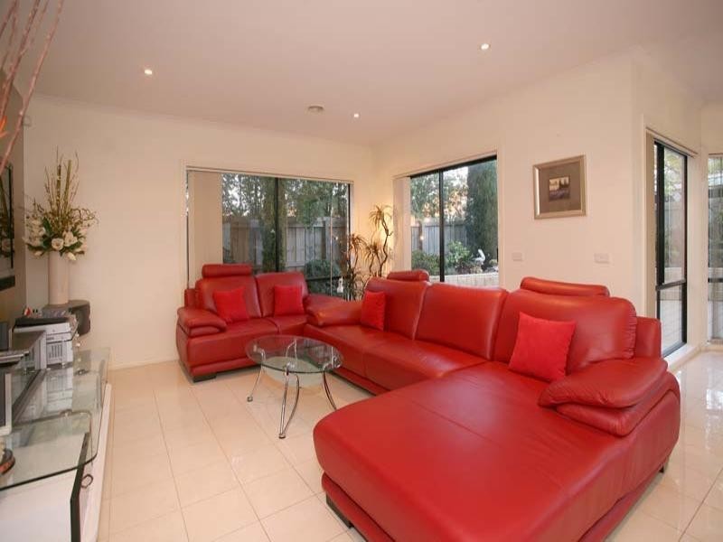 17 Mayfair Close, Mulgrave VIC 3170