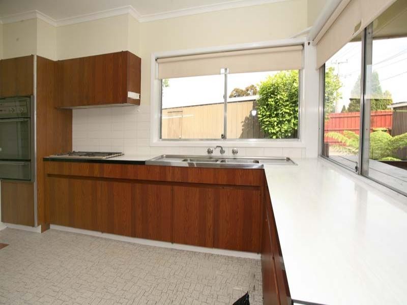 52 Newhaven Road, Burwood East VIC 3151