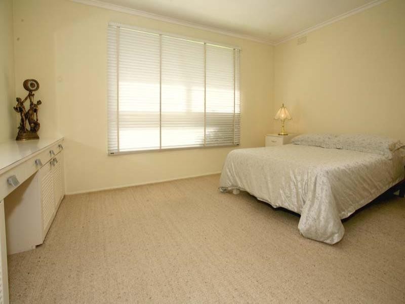 52 Newhaven Road, Burwood East VIC 3151