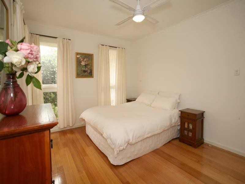 954 High Street Road, Glen Waverley VIC 3150