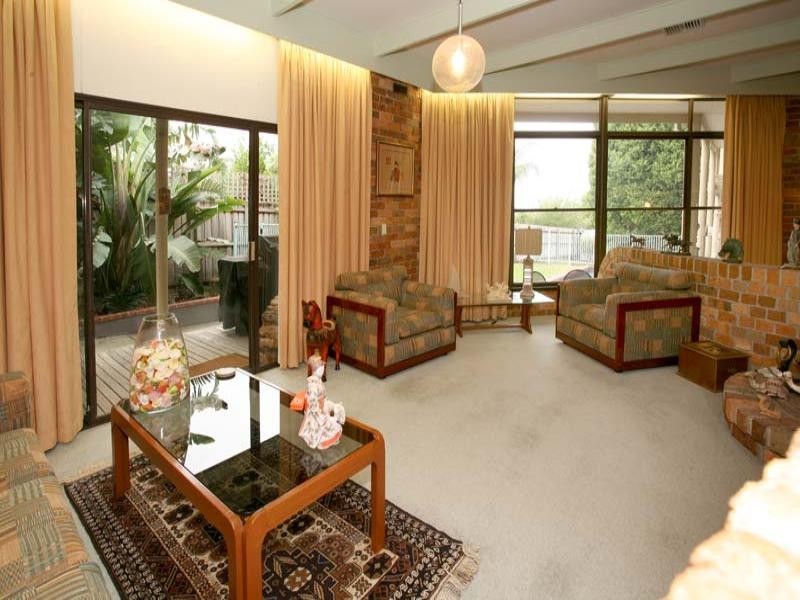 2 Delfin Court, Glen Waverley VIC 3150