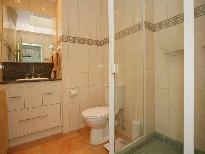 2 Delfin Court, Glen Waverley VIC 3150