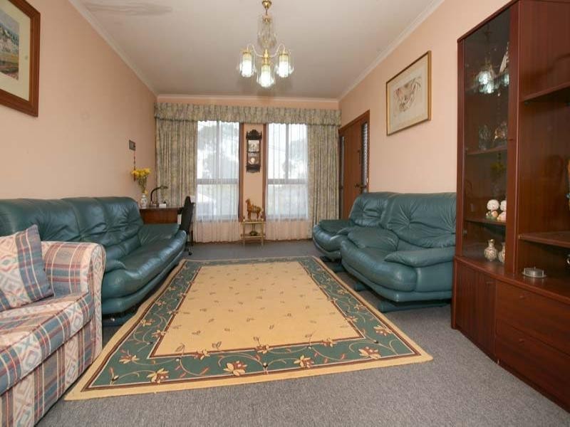 35 Burchall Grove, Dandenong North VIC 3175