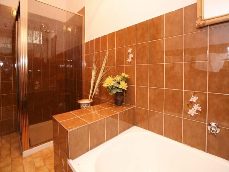 35 Burchall Grove, Dandenong North VIC 3175