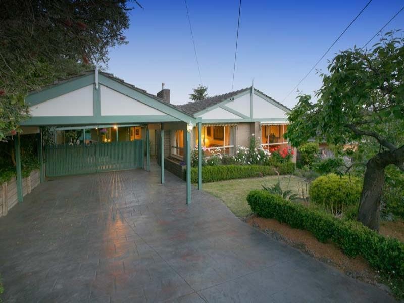 13 Nethercote Drive, Mount Waverley VIC 3149