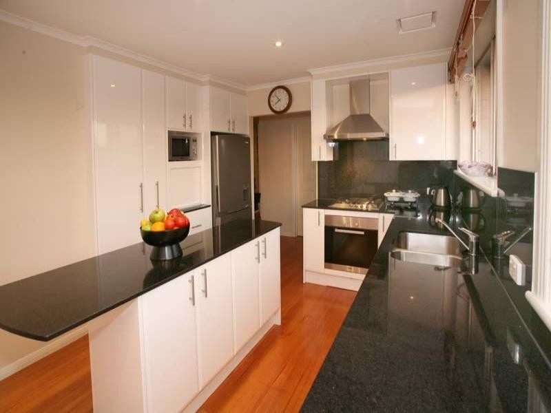 13 Nethercote Drive, Mount Waverley VIC 3149