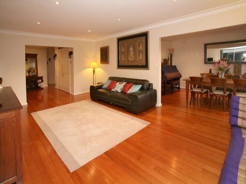 13 Nethercote Drive, Mount Waverley VIC 3149