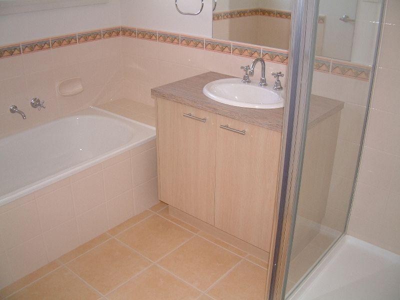 1/112 Bogong Avenue, Glen Waverley VIC 3150