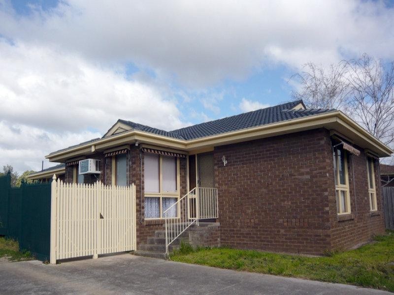 11 Berrabri Drive, Scoresby VIC 3179