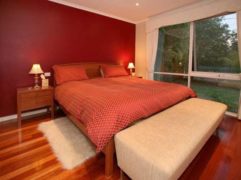 35 Hillcrest Avenue, Chadstone VIC 3148