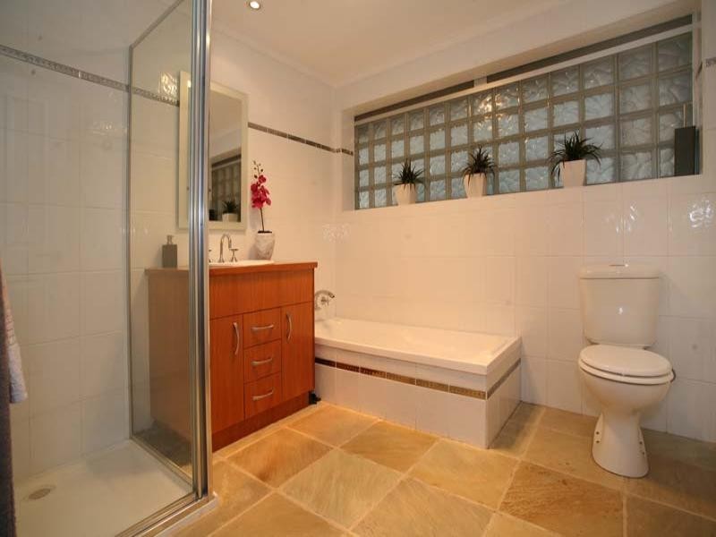 4 Lyric Court, Glen Waverley VIC 3150