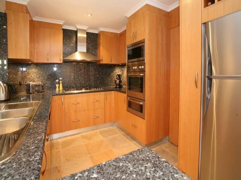 4 Lyric Court, Glen Waverley VIC 3150