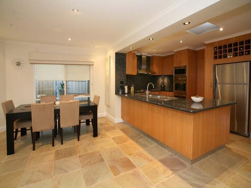 4 Lyric Court, Glen Waverley VIC 3150