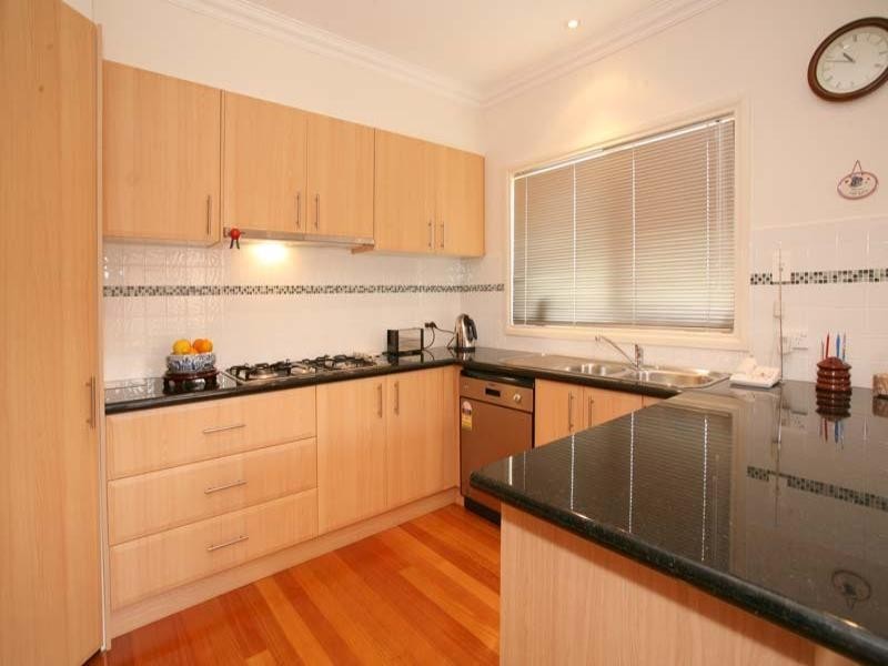 2/2 Jacqueline Road, Mount Waverley VIC 3149