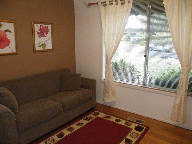 8 Cromer Crescent, Mulgrave VIC 3170