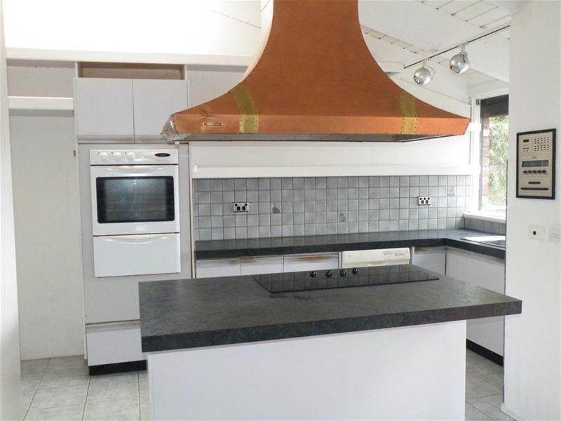 10 Alvanley Court, Mulgrave VIC 3170