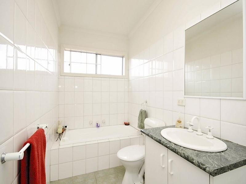 4/5 Rae Street, Chadstone VIC 3148