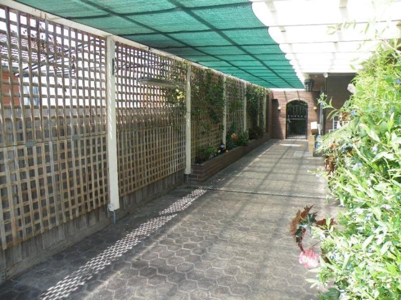 8 Lauriston Court, Mulgrave VIC 3170