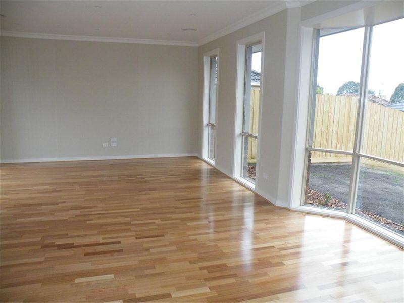 1/1 Wolseley Avenue, Glen Waverley VIC 3150