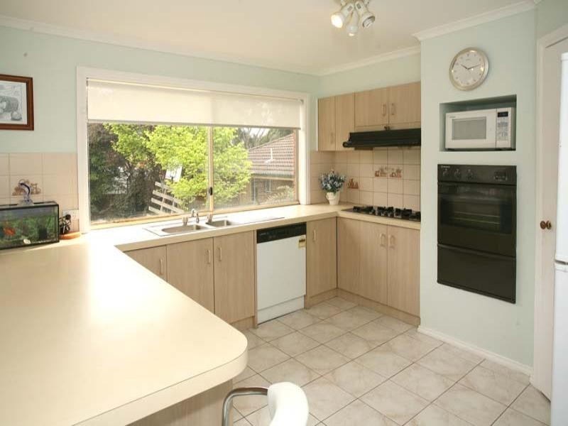 21 Garrisson Drive, Glen Waverley VIC 3150