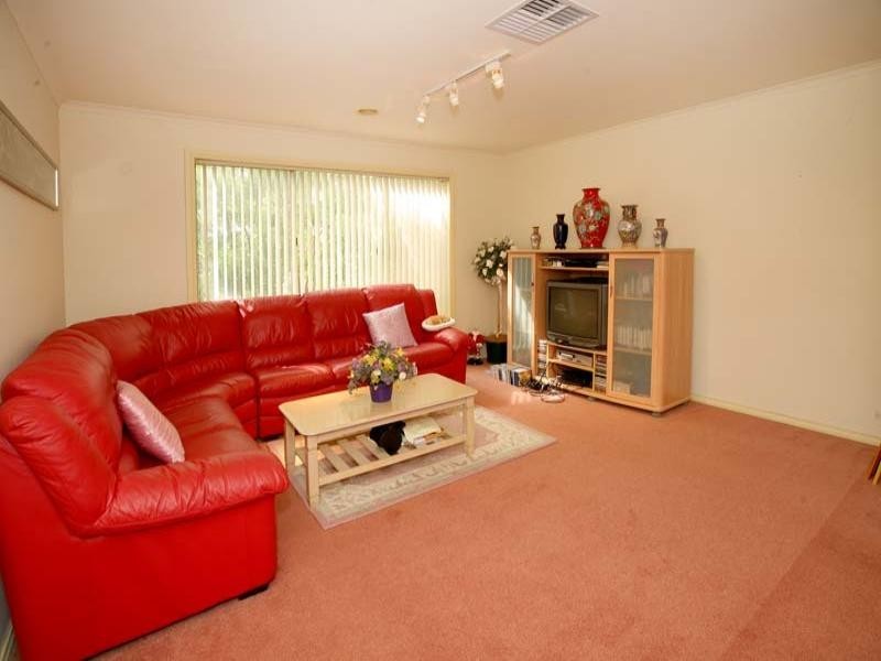 21 Garrisson Drive, Glen Waverley VIC 3150