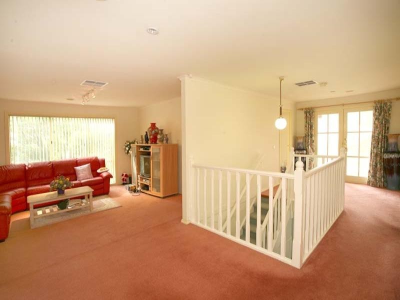 21 Garrisson Drive, Glen Waverley VIC 3150