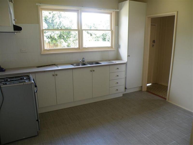 1 Sellers Street, Glen Waverley VIC 3150