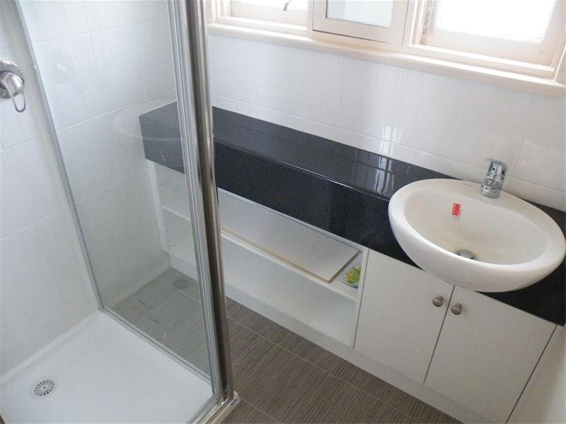 1 Sellers Street, Glen Waverley VIC 3150