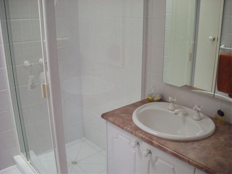 27 Plymouth Street, Glen Waverley VIC 3150