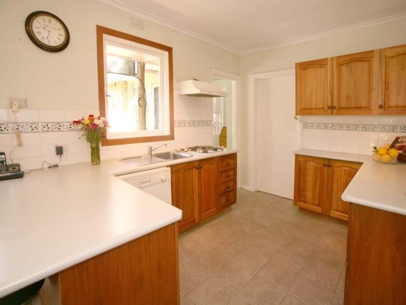 16 Carson Street, Mulgrave VIC 3170
