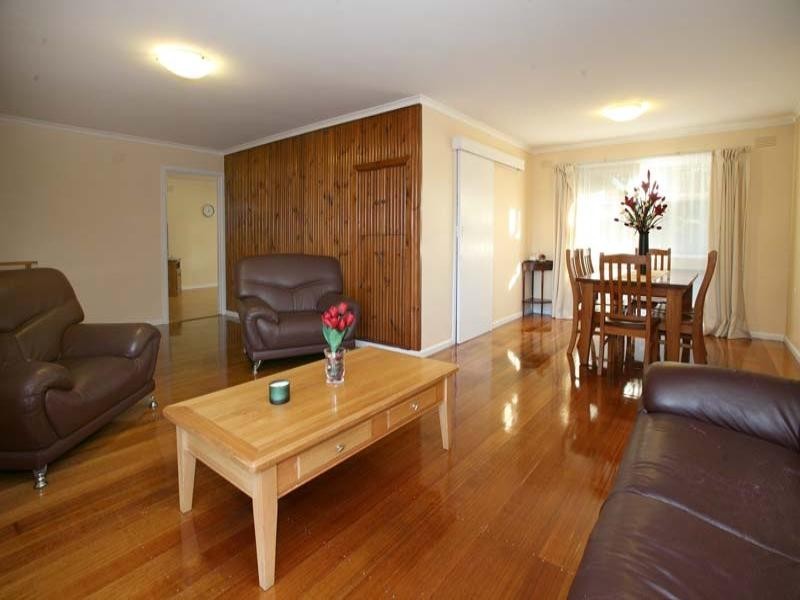 40 Golden Grove, Glen Waverley VIC 3150