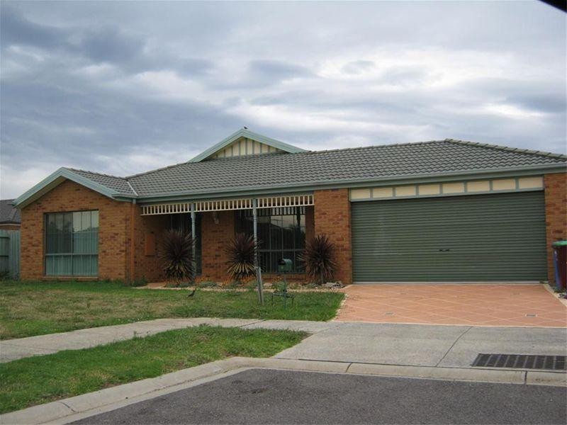 6 Danehill Grove, Berwick VIC 3806
