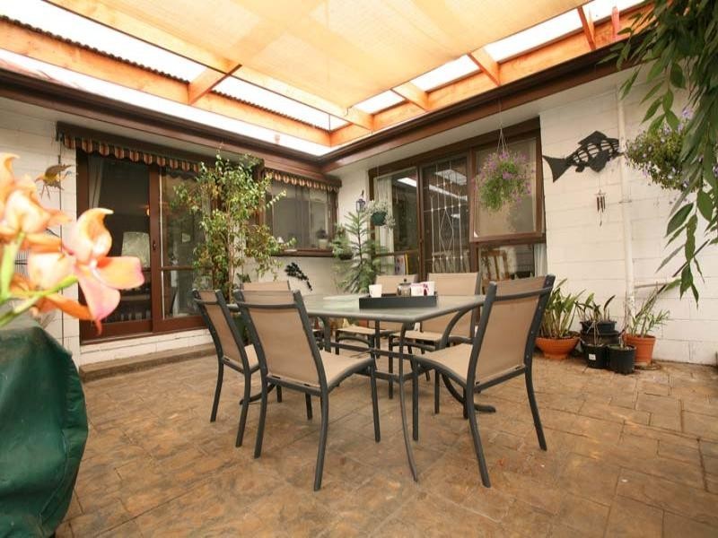 25 Excalibur Avenue, Glen Waverley VIC 3150