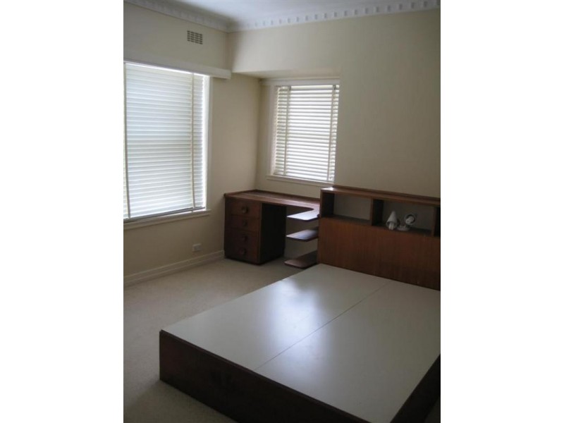 64 Bogong Avenue, Glen Waverley VIC 3150