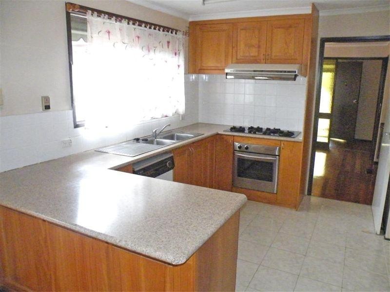 30 Raphael Drive, Wheelers Hill VIC 3150