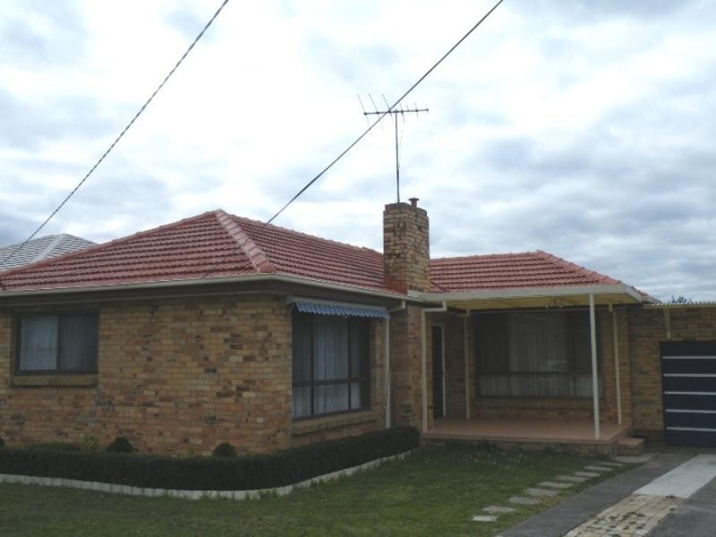 19 Madeline Street, Glen Waverley VIC 3150