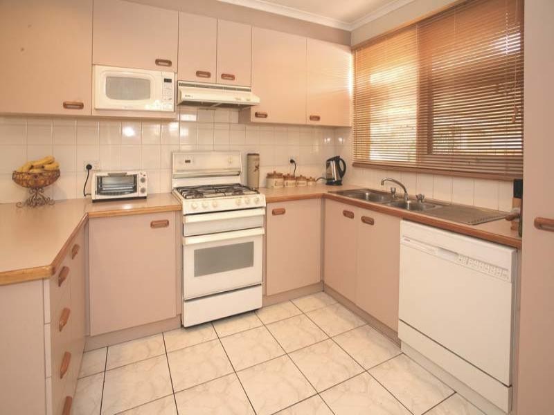 1/8 Caesar Street, Mulgrave VIC 3170