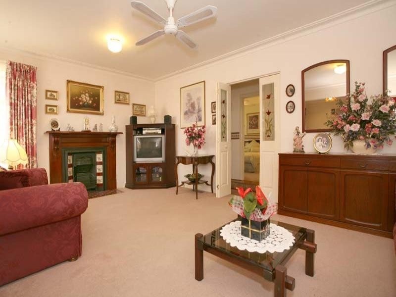 1/8 Caesar Street, Mulgrave VIC 3170